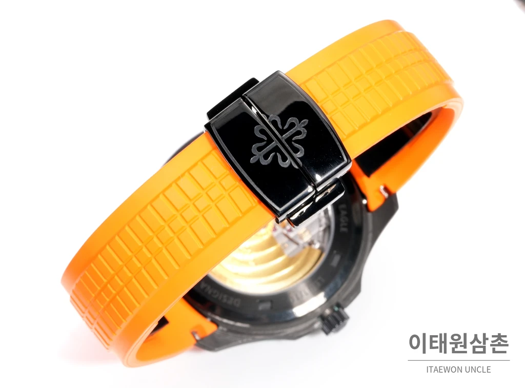 파텍필립 아쿠아넛 5167 카본 오렌지 러버 오토매틱 40.8mm