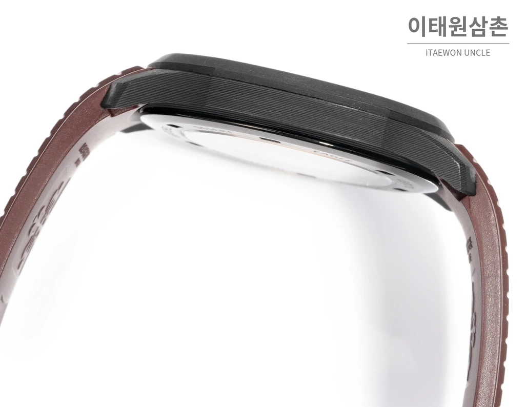 파텍필립 아쿠아넛 5167 카본 샌드 베이지 브라운 오토매틱 40.8mm
