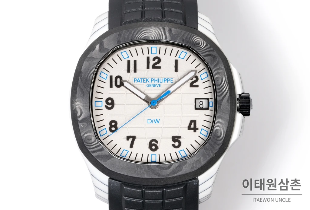 파텍필립 아쿠아넛 5167 카본 화이트 블루 블랙 오토매틱 40.8mm