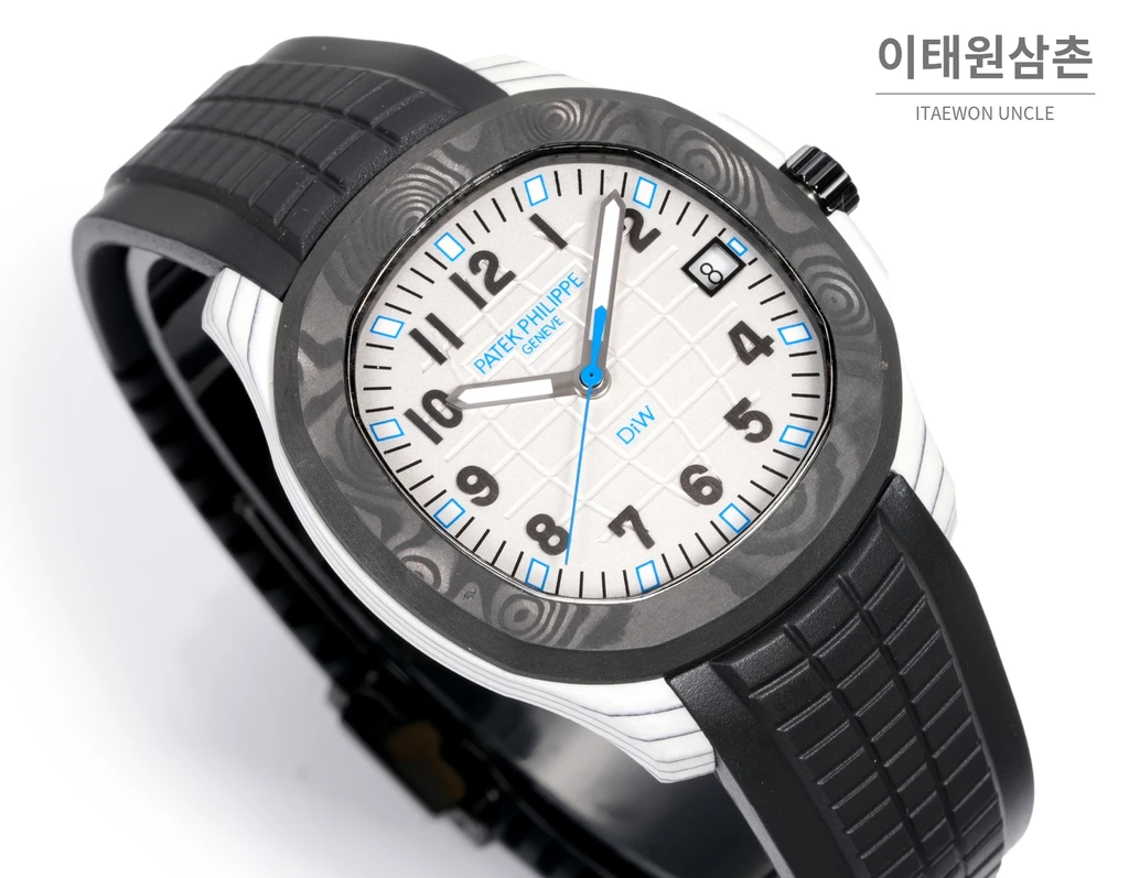 파텍필립 아쿠아넛 5167 카본 화이트 블루 블랙 오토매틱 40.8mm