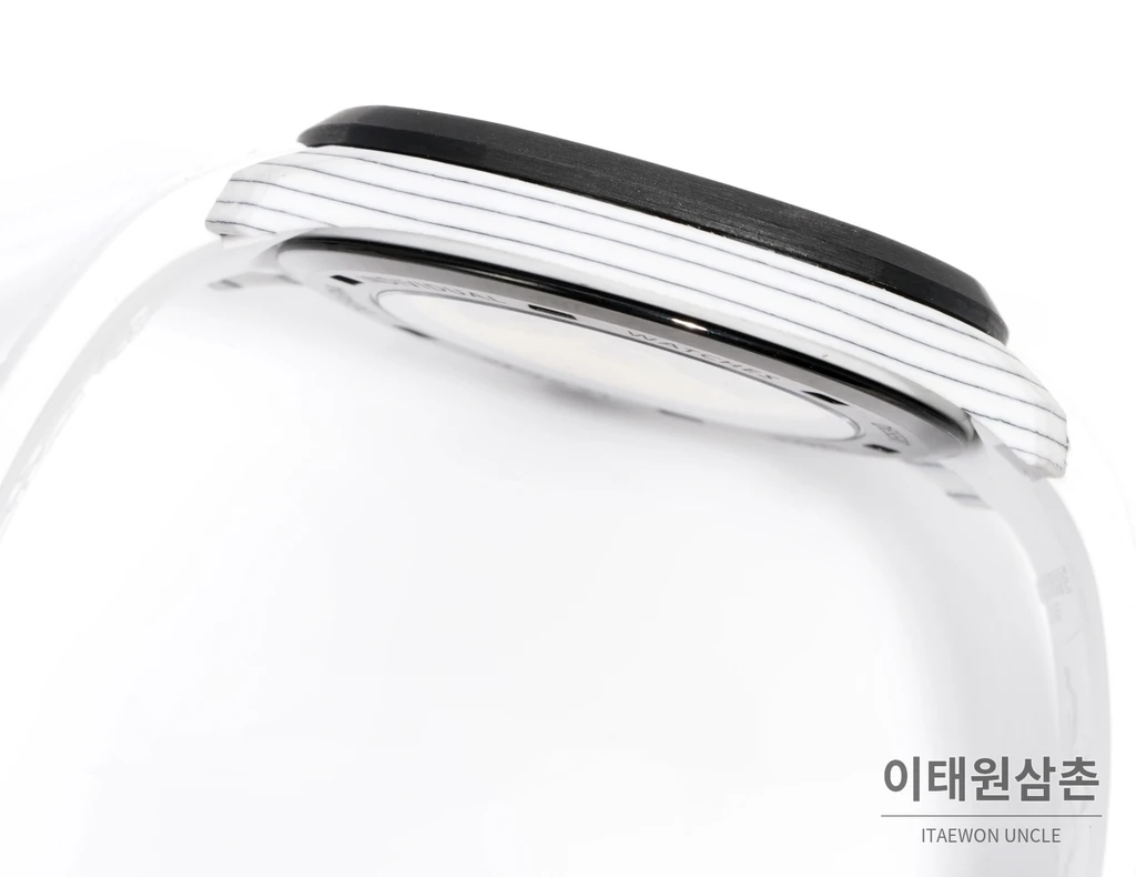 파텍필립 아쿠아넛 5167 카본 화이트 블루 다이얼 오토매틱 40.8mm