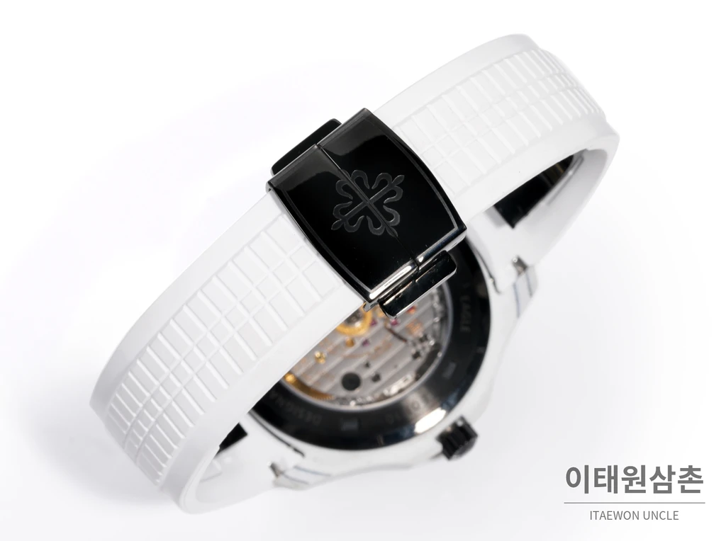 파텍필립 아쿠아넛 5167 카본 화이트 블루 다이얼 오토매틱 40.8mm