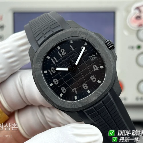 파텍필립 아쿠아넛 DiW 올블랙 단조카본 러버밴드 커스텀 시계 40.8mm