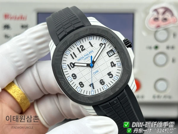 파텍필립 아쿠아넛 DiW 블랙 단조카본 러버밴드 커스텀 시계 40.8mm 파텍필립 아쿠아넛 DiW 블랙 단조카본 러버밴드 커스텀 시계 40.8mm