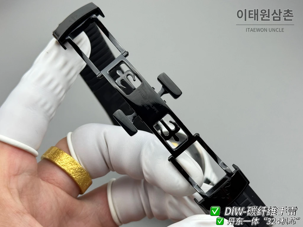 파텍필립 아쿠아넛 DiW 블랙 단조카본 러버밴드 커스텀 시계 40.8mm