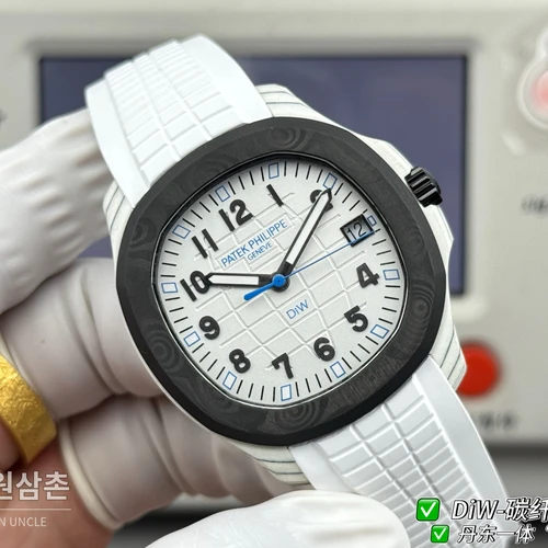 파텍필립 아쿠아넛 DiW 화이트 단조카본 러버밴드 커스텀 시계 40.8mm 화이트 포인트 (2)