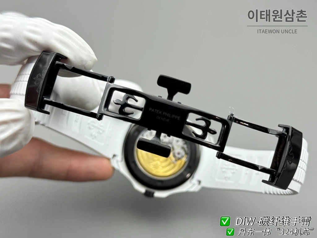 파텍필립 아쿠아넛 DiW 화이트 단조카본 러버밴드 커스텀 시계 40.8mm 화이트 포인트 (2)