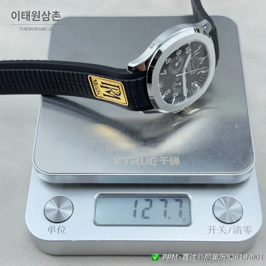 파텍필립 아쿠아넛 루체 애뉴얼캘린더 실버베젤 러버밴드 오토매틱 39.9mm 5261R-001 블랙 다이얼