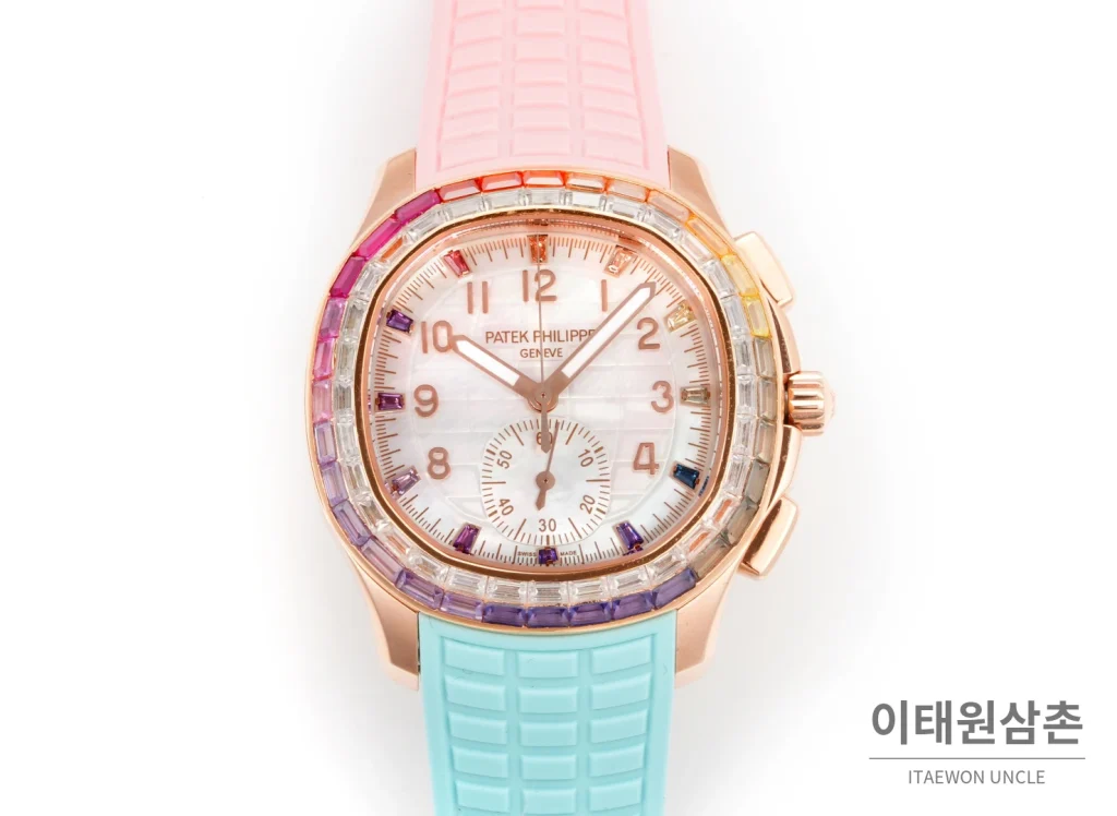 파텍필립 아쿠아넛 루체 로즈골드 레인보우 크로노그래프 40mm 7968 자개 다이얼 멀티컬러 러버 스트랩