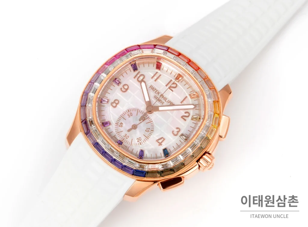 파텍필립 아쿠아넛 루체 로즈골드 레인보우 크로노그래프 40mm 7968 자개 다이얼 레드 러버 스트랩