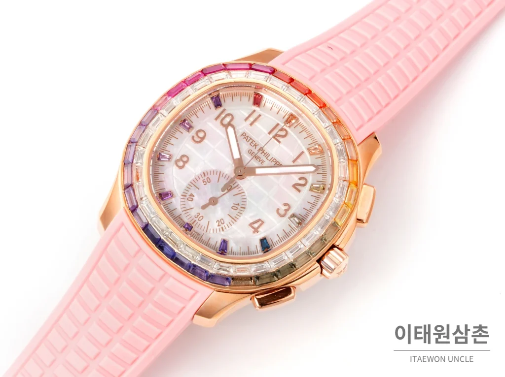 파텍필립 아쿠아넛 루체 로즈골드 레인보우 크로노그래프 40mm 7968 자개 다이얼 멀티컬러 러버 스트랩