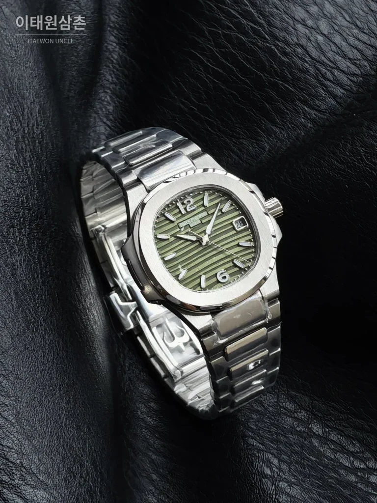 파텍필립 아쿠아넛 쿼츠 32mm 그린 다이얼