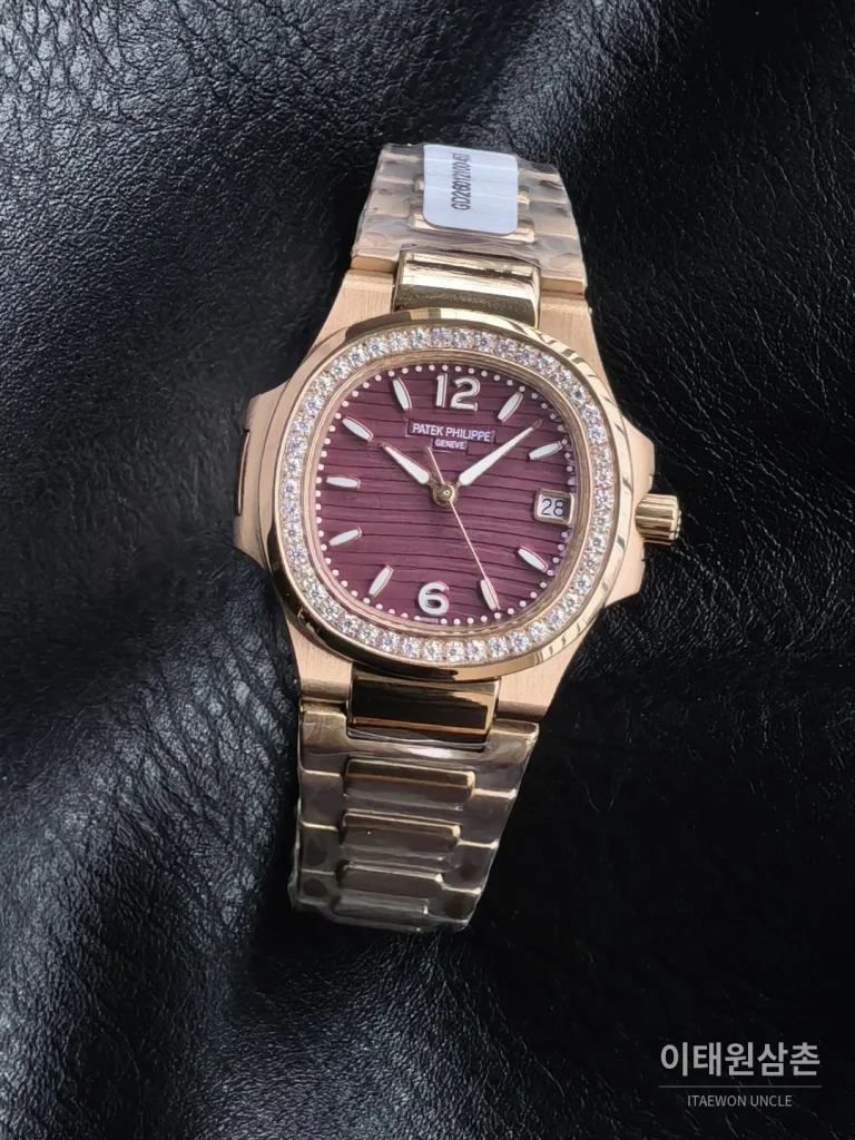 파텍필립 아쿠아넛 쿼츠 32mm 퍼플 다이얼
