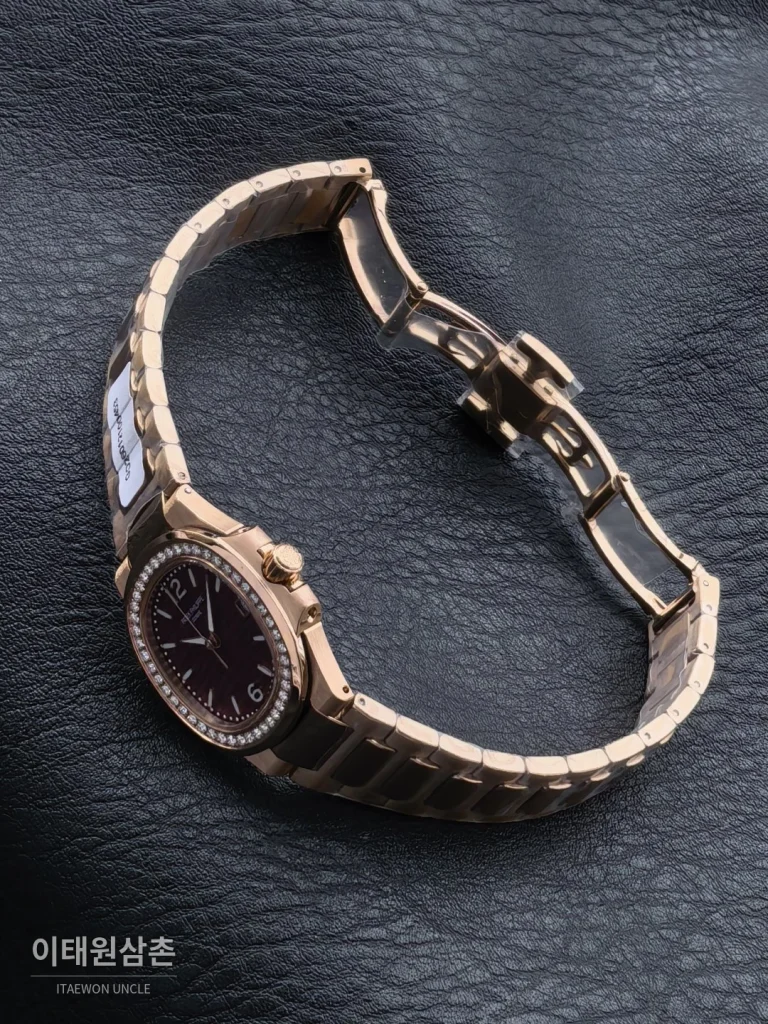 파텍필립 아쿠아넛 쿼츠 32mm 퍼플 다이얼