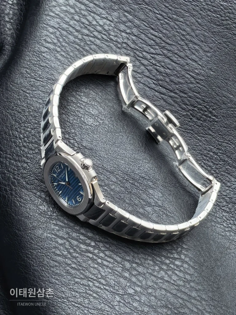 파텍필립 아쿠아넛 쿼츠 32mm 블루 다이얼