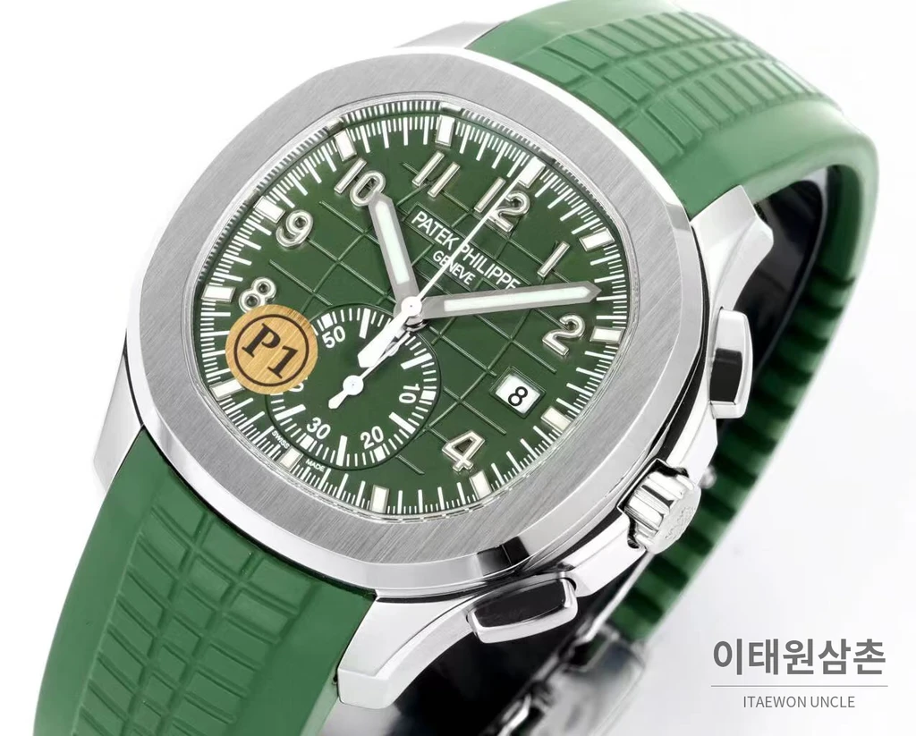 파텍필립 아쿠아넛 화이트골드 그린다이얼 플라이백 크로노그래프 42.2mm
