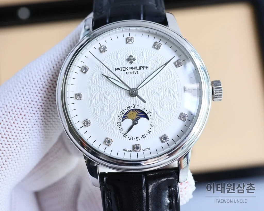 파텍필립 오토매틱 40mm 화이트 다이얼 블랙 가죽 스트랩