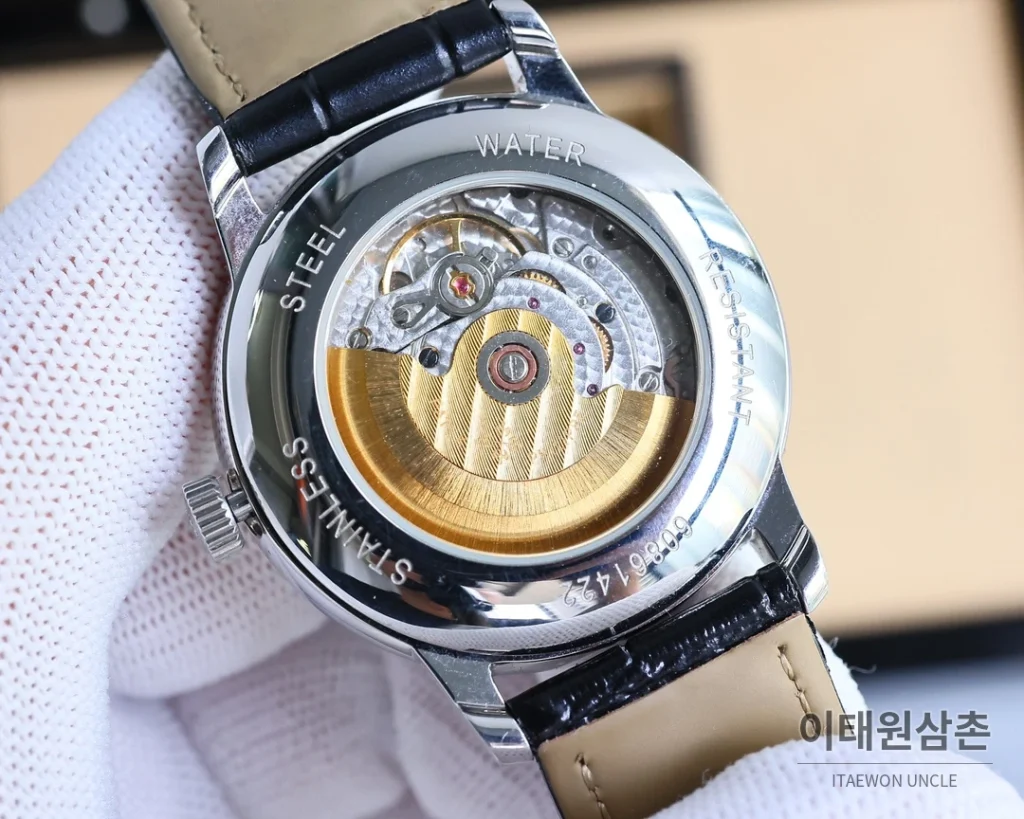 파텍필립 오토매틱 40mm 화이트 다이얼 블랙 가죽 스트랩
