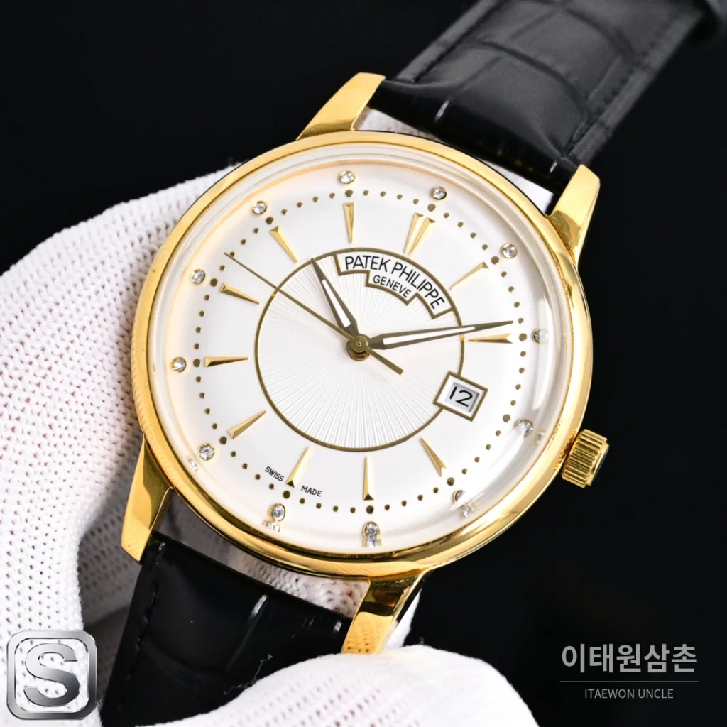 파텍필립 칼라트라바 오토매틱 42mm 화이트 다이얼 블랙 가죽 스트랩 골드 베젤