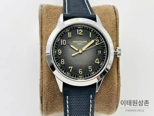 파텍필립 칼라트라바 클루 드 파리 카본그레이 다이얼 오토매틱 40mm 카본 그레이 파텍필립 칼라트라바 클루 드 파리 카본그레이 다이얼 오토매틱 40mm 카본 그레이 네이비 나일론 스트랩