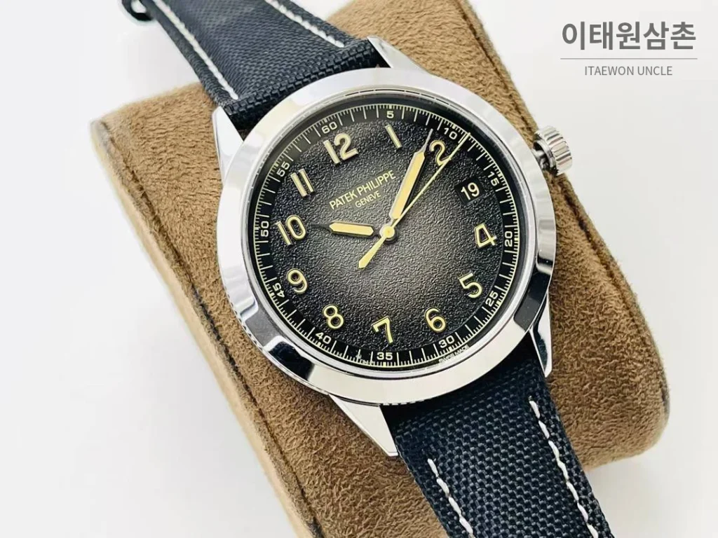 파텍필립 칼라트라바 클루 드 파리 카본그레이 다이얼 오토매틱 40mm 카본 그레이 네이비 나일론 스트랩