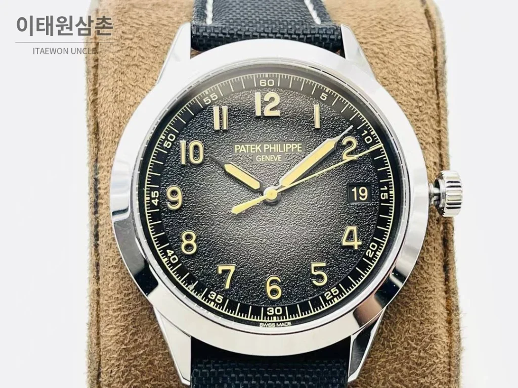 파텍필립 칼라트라바 클루 드 파리 카본그레이 다이얼 오토매틱 40mm 카본 그레이 네이비 나일론 스트랩