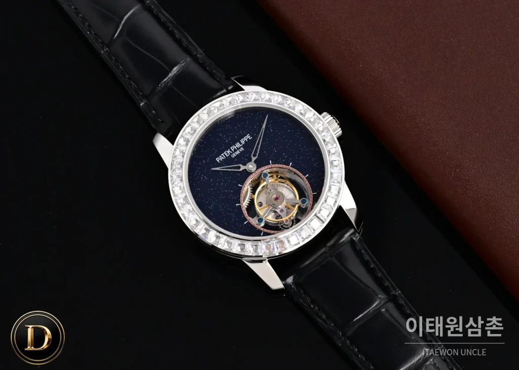파텍필립 칼라트라바 다이아베젤 투르비옹 매뉴얼 42mm 네이비 다이얼 블랙 가죽 스트랩 (2)