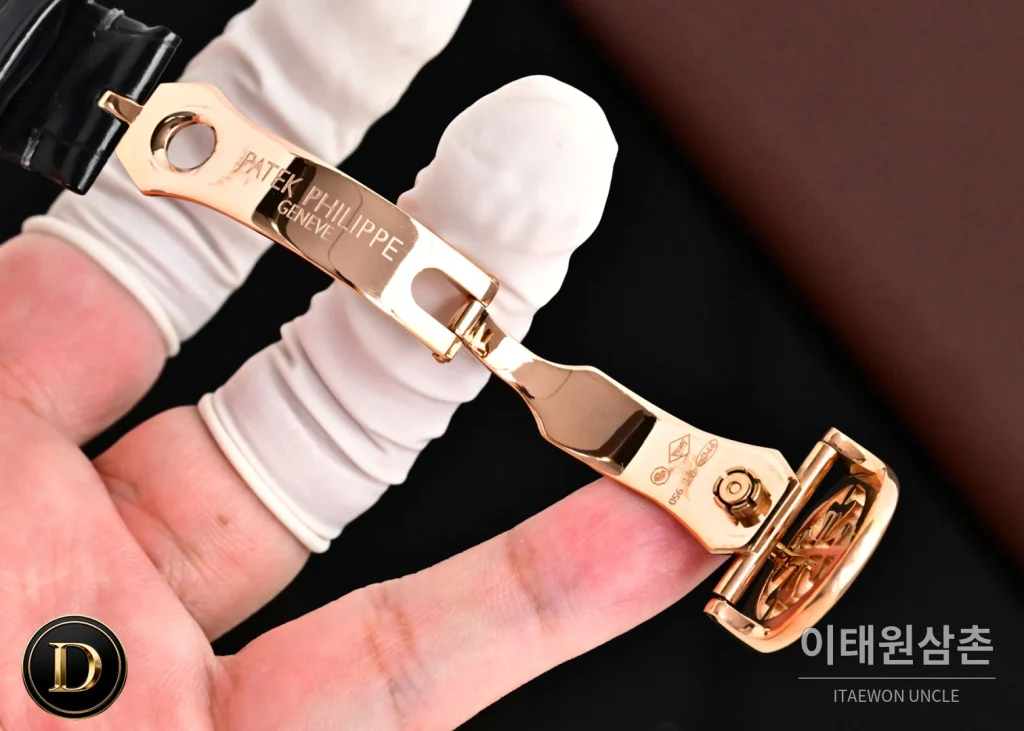 파텍필립 칼라트라바 다이아베젤 투르비옹 매뉴얼 42mm 네이비 다이얼 블랙 가죽 스트랩 로즈골드 케이스