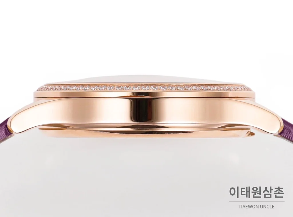 파텍필립 칼라트라바 골드베젤 버건디 엠보싱다이얼 울트라씬 오토매틱 35mm
