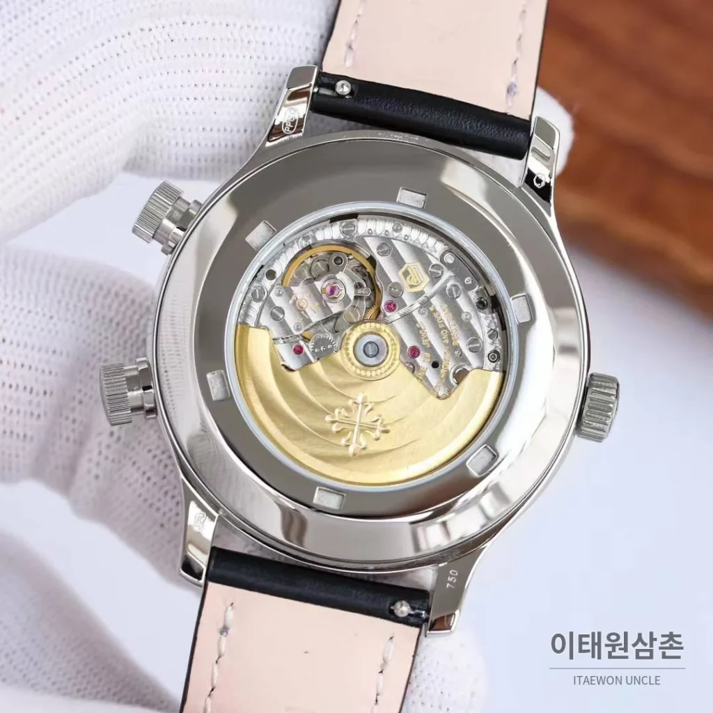 파텍필립 칼라트라바 파일럿 트래블타임 듀얼타임 블루다이얼 오토매틱 42mm 블루 / 브라운 블랙 가죽 스트랩