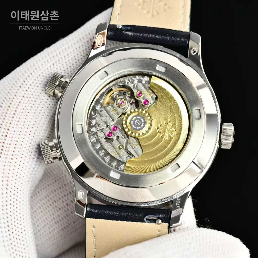파텍필립 칼라트라바 파일럿 트래블타임 스틸 블랙다이얼 GMT 오토매틱 40.8mm 네이비 나일론 스트랩