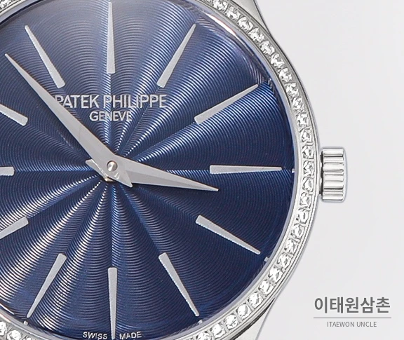 파텍필립 칼라트라바 실버베젤 네이비 엠보싱다이얼 울트라씬 오토매틱 35mm