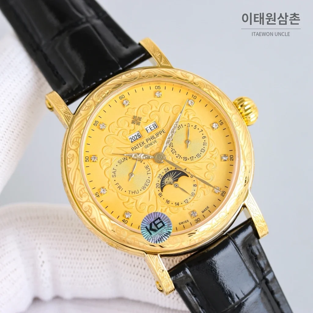 파텍필립 칼라트라바 스틸 퍼페추얼캘린더 문페이즈 오토매틱 42mm 옐로우 다이얼 브라운 가죽 스트랩 골드 베젤