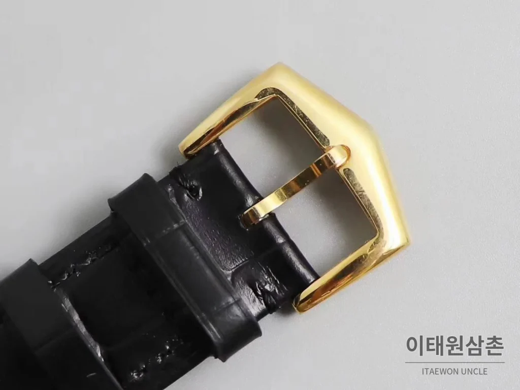 파텍필립 칼라트라바 화이트다이얼 로만인덱스 울트라씬 오토매틱 38mm 블랙 가죽 스트랩 골드 베젤