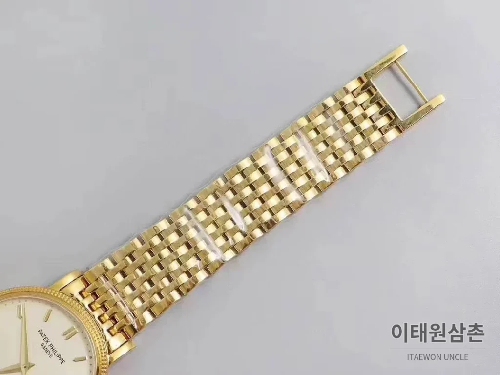 파텍필립 칼라트라바 화이트다이얼 로만인덱스 울트라씬 오토매틱 38mm 골드 브레이슬릿 골드 베젤