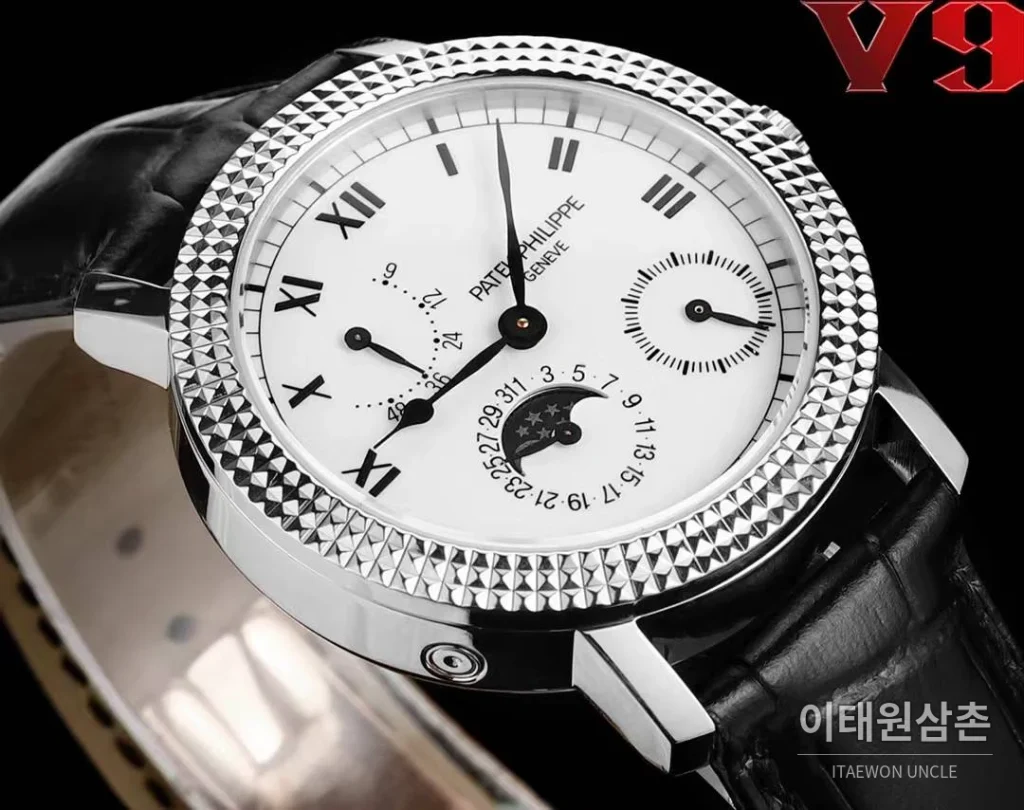파텍필립 칼라트라바 화이트골드 블랙다이얼 문페이즈 오토매틱 38mm 블랙 가죽 스트랩 실버 베젤 (2)