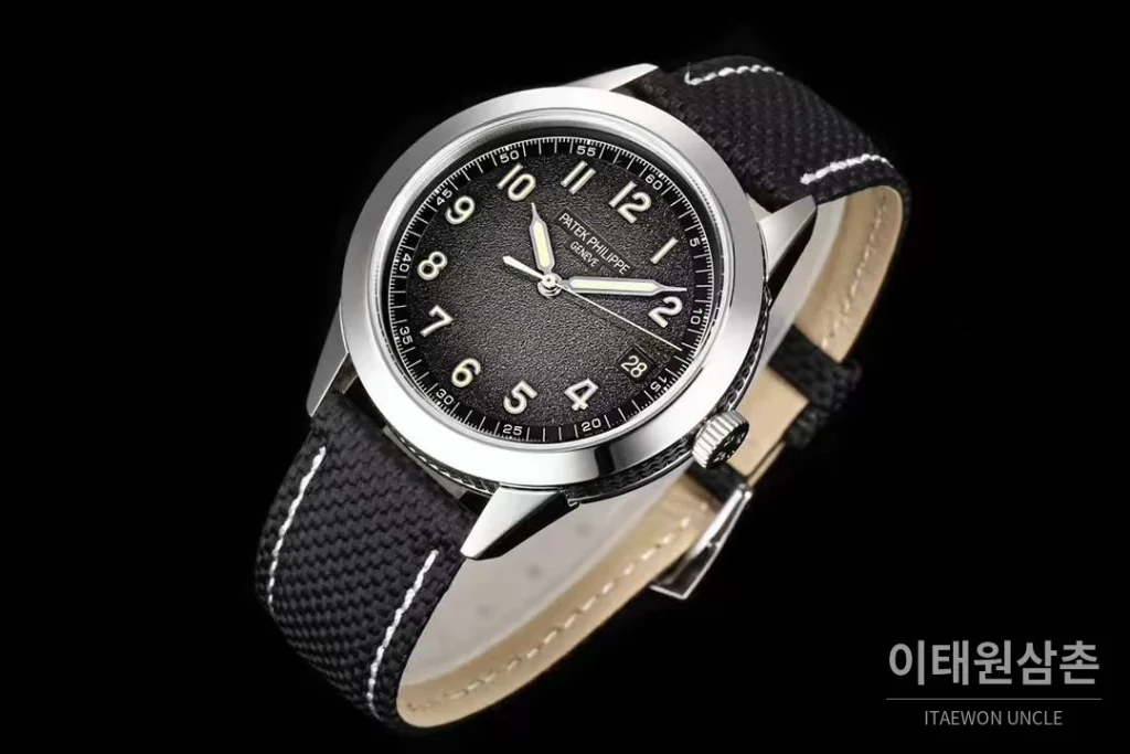 파텍필립 칼라트라바 화이트골드 차콜다이얼 오토매틱 40mm 5226G-001 블랙 나일론 스트랩
