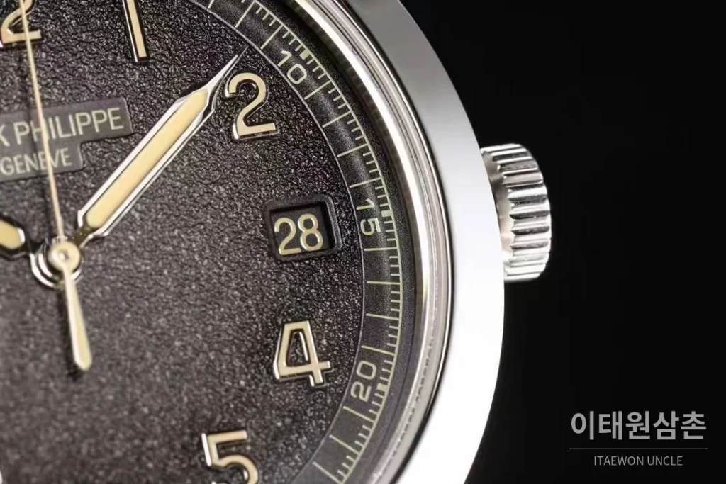 파텍필립 칼라트라바 화이트골드 차콜다이얼 오토매틱 40mm 5226G-001 옐로우 가죽 스트랩
