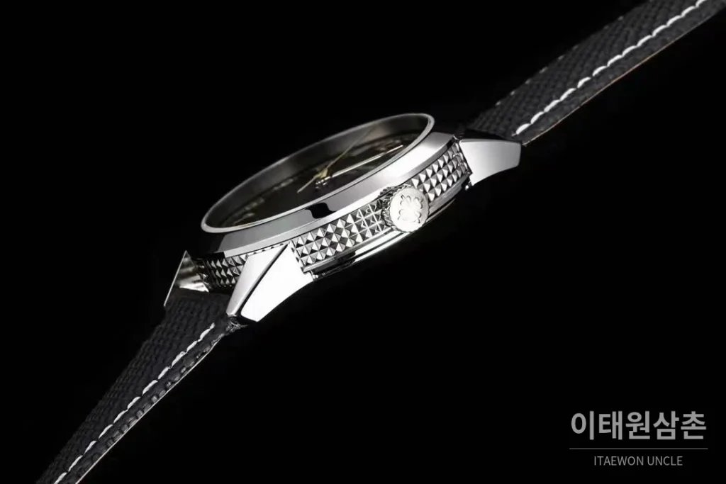 파텍필립 칼라트라바 화이트골드 차콜다이얼 오토매틱 40mm 5226G-001 블랙 나일론 스트랩