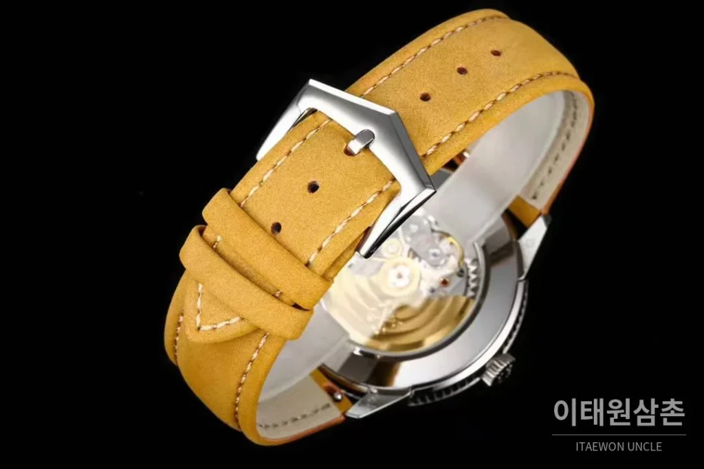 파텍필립 칼라트라바 화이트골드 차콜다이얼 오토매틱 40mm 5226G-001 옐로우 가죽 스트랩