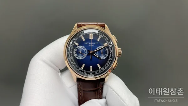 파텍필립 컴플리케이션 크로노그래프 크로노그래프 오토매틱 42mm 네이비 다이얼 브라운 가죽 스트랩