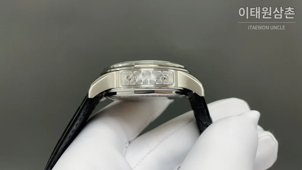 파텍필립 컴플리케이션 크로노그래프 크로노그래프 오토매틱 42mm 카본 그레이