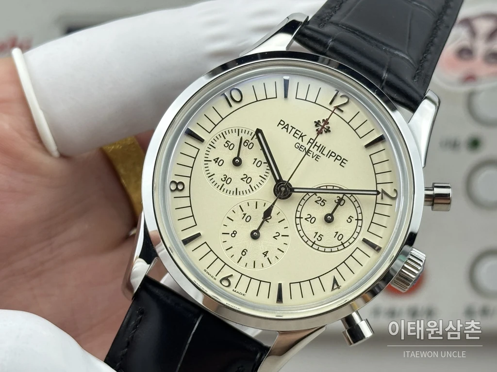 파텍필립 컴플리케이션 316L 스틸 아이보리다이얼 크로노그래프 오토매틱 41mm