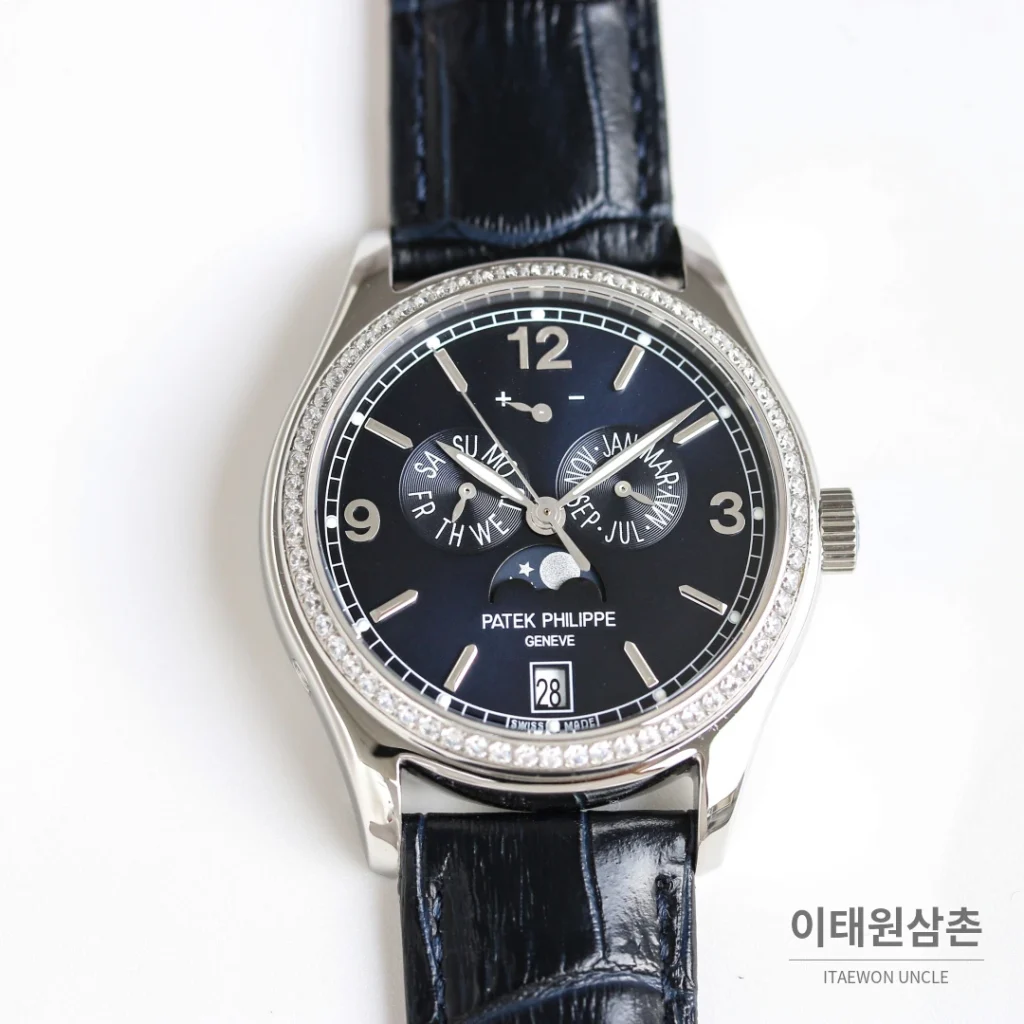 파텍필립 컴플리케이션 애뉴얼 캘린더 문페이즈 오토매틱 39mm 5146/5147 네이비 다이얼 네이비 가죽 스트랩
