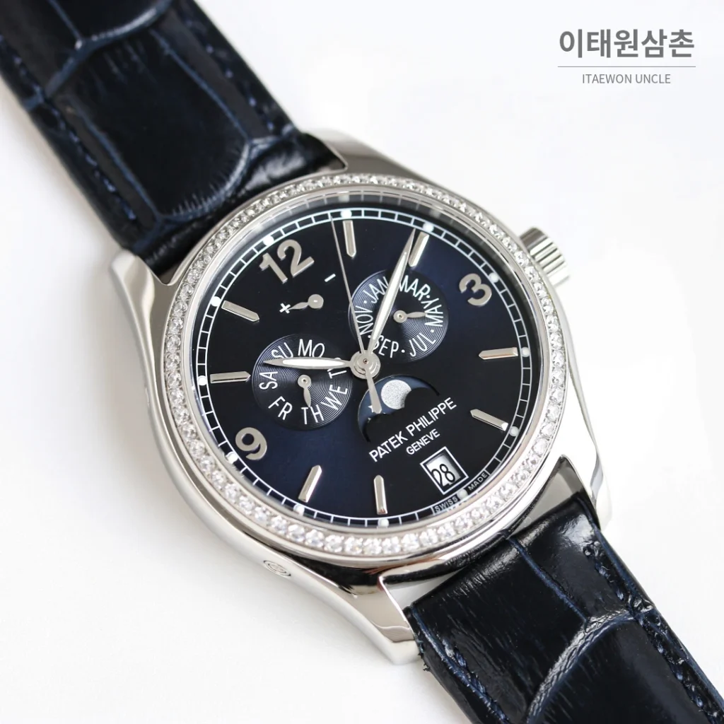 파텍필립 컴플리케이션 애뉴얼 캘린더 문페이즈 오토매틱 39mm 5146/5147 네이비 다이얼 네이비 가죽 스트랩