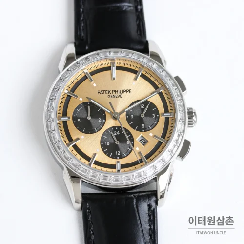 파텍필립 복잡기능 시계 오토매틱 42mm 샴페인 다이얼 블랙 가죽 스트랩 파텍필립 복잡기능 시계 오토매틱 42mm 샴페인 다이얼 블랙 가죽 스트랩