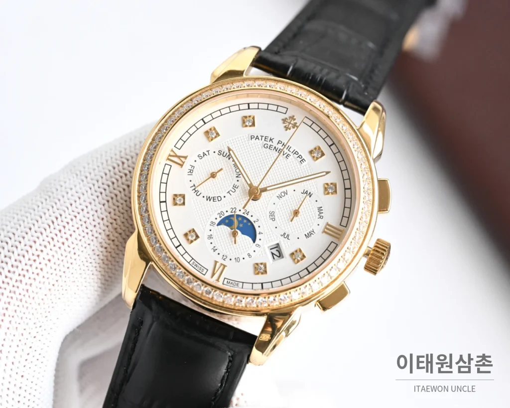 파텍필립 컴플리케이션 스틸 멀티캘린더 오토매틱 42mm 화이트 다이얼 블랙 가죽 스트랩 골드 베젤