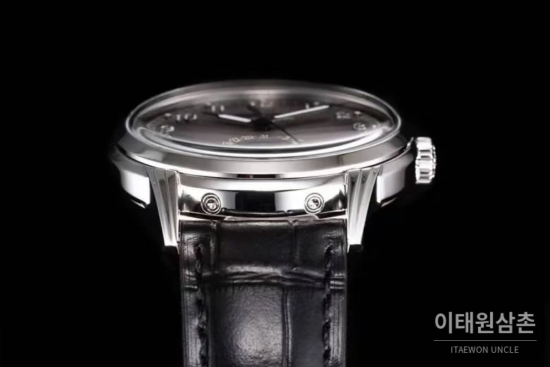파텍필립 컴플리케이션 화이트골드 블랙다이얼 퍼페추얼캘린더 오토매틱 40mm 블랙 가죽 스트랩
