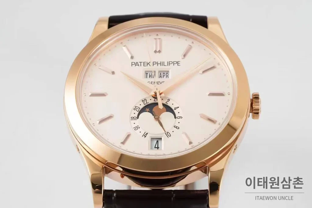 파텍필립 컴플리케이션 화이트골드 그레이다이얼 애뉴얼캘린더 오토매틱 38mm 브라운 가죽 스트랩