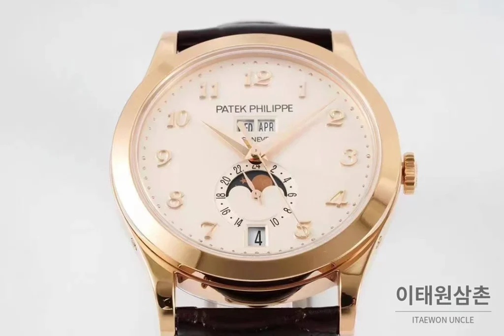 파텍필립 컴플리케이션 화이트골드 그레이다이얼 애뉴얼캘린더 오토매틱 38mm 브라운 가죽 스트랩 (2)